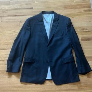 Tommy Hilfiger Mens Slim Fit Suit. Jacket: 44R. Pants: 36 waist, 32 length